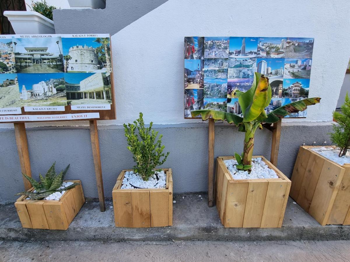 Guest House Vila Elezi Durrës Buitenkant foto